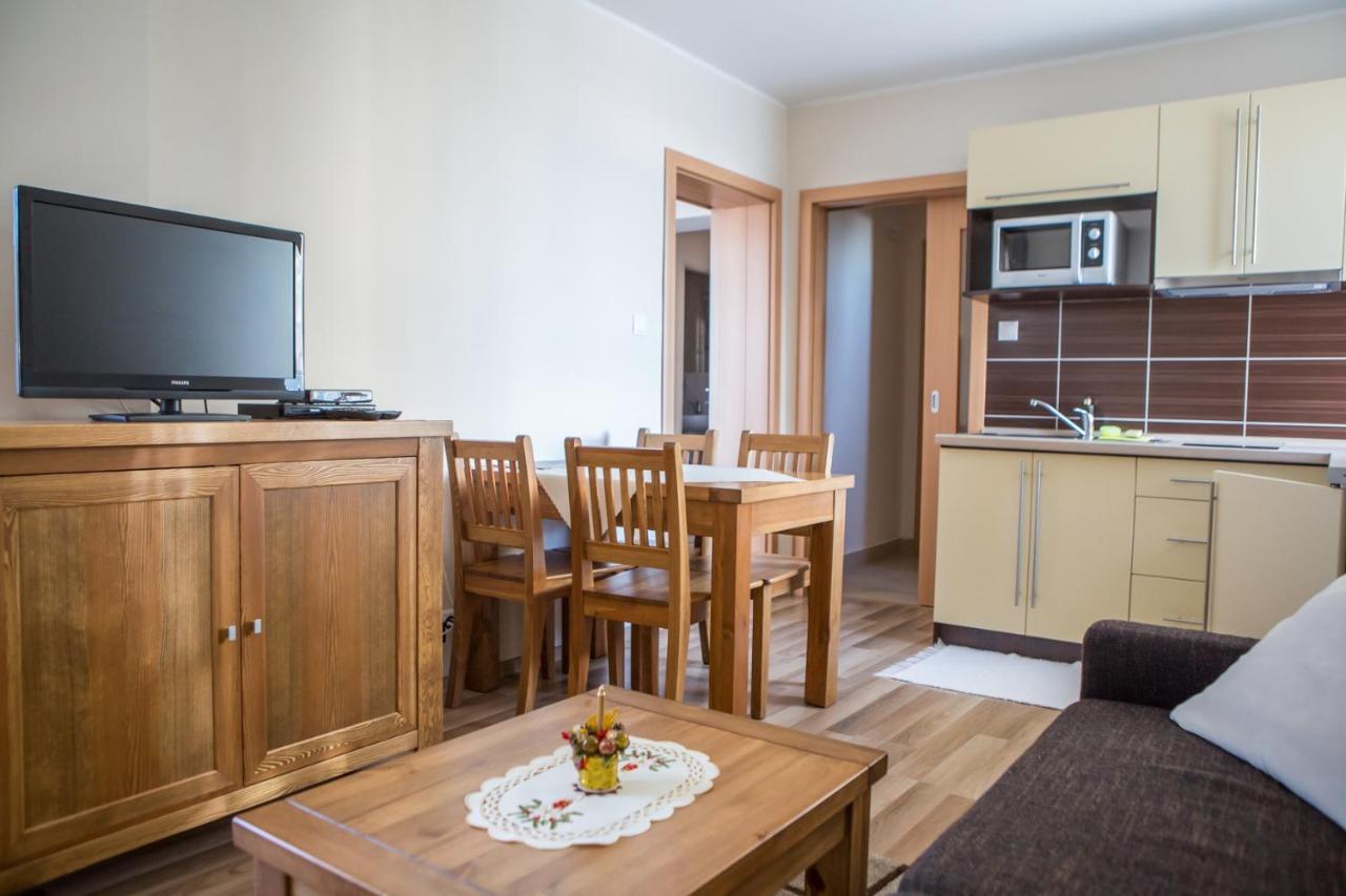 Apartmany Belianky ตาตรันสกา ลอมนีจา ภายนอก รูปภาพ